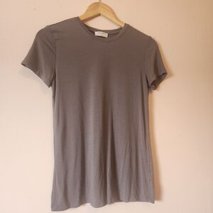 Babaton Gray Everyday Relux Jersey T-Shirt Size M EUC